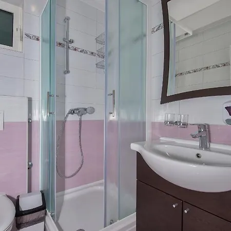 Apartments Beach * 마카르스카