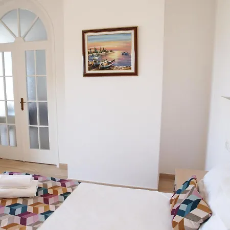 Apartments Beach 아파트