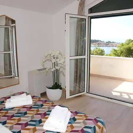 아파트 Apartments Beach