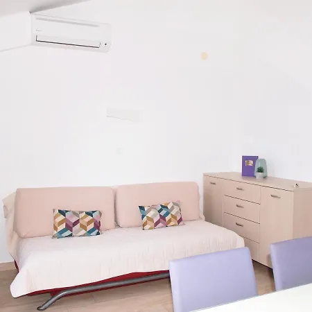 아파트 Apartments Beach
