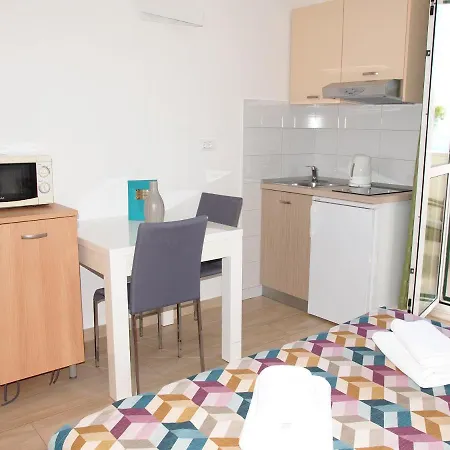 Apartments Beach 公寓 马卡尔斯卡